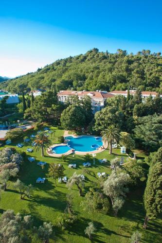 Petrovac Hotel | Hotel Rivijera