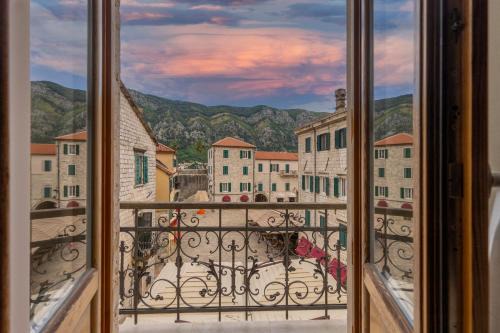Kotor Old Town Hotel | Hotel Vardar