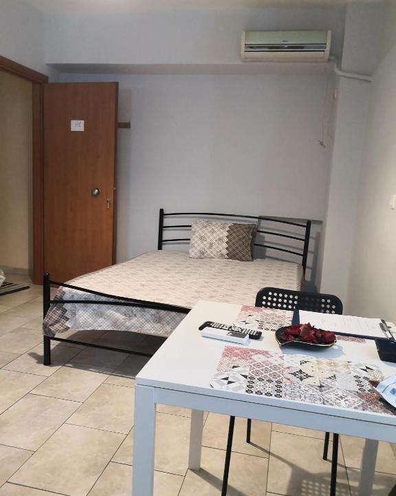 Piraeus Hotel | House in the center of Piraeus next to the port and the metro!!