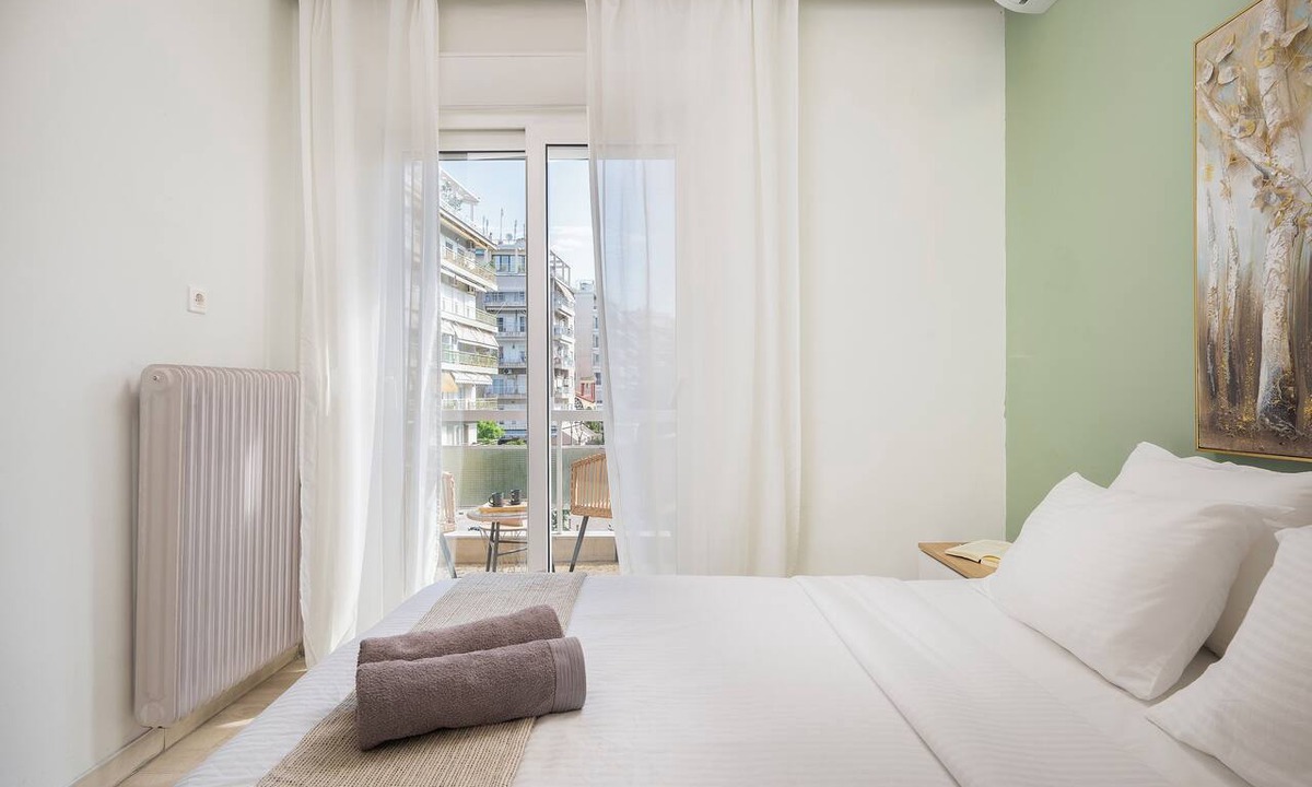 Thessaloniki City Centre Apartment | Houseloft Rotunda Escape