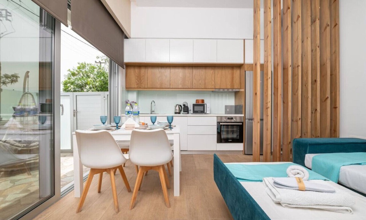 Kos Town Apartment | Hyacinthus Executive Suite 5 Min to BEACH