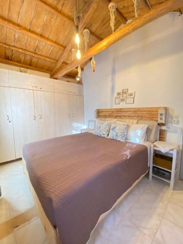 Varvara House | Iliopetra