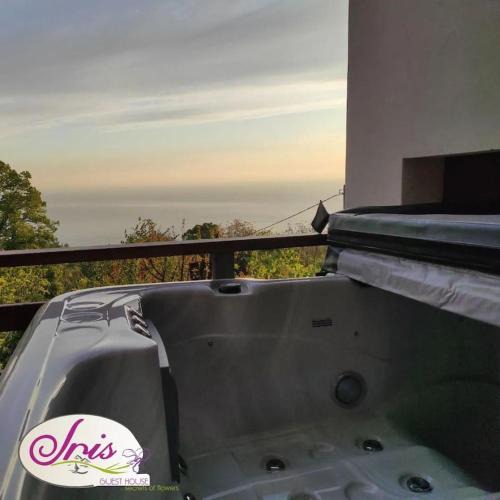 Tsagarada Apartment | Iris Stone Villa with Jacuzzi