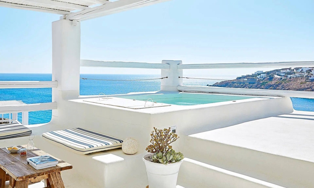 Platis Gialos Villa | ISholidays Mykonos Blu Deep Villa with PrivatePool