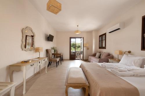 Karvelas Apartment | Kamares Villas