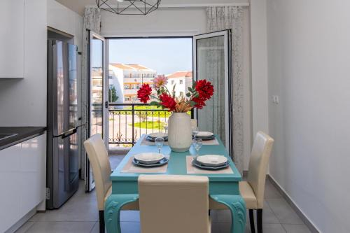 Karlovassi Apartment | Karlovasi Comfy Retreat