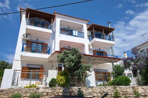 Patitiri Apartment | Kavos Apartments Alonissos