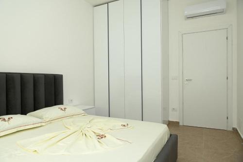 Golem Apartment | Kayla Apartament