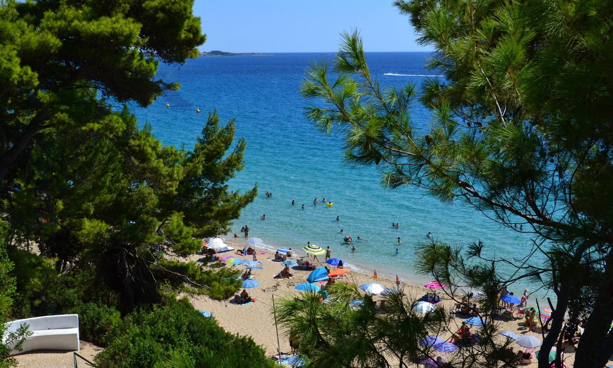 Lassi Apartment | Kefalonia Lassi apartments: 2 bedrooms with pool by Makris Gialos beach