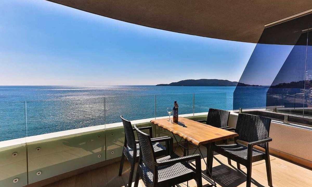 Becici Apartment | King Residence