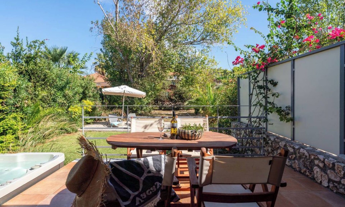 Lassi Apartment | Klaritz Suites – Aurora Privè Residence