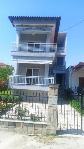 Nea Iraklia Apartment | Kosta's Apartment
