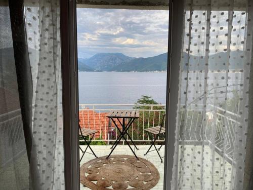 Krasici Apartment | Kotor Bay Villa