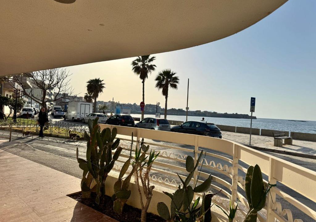 Koum Kapi Apartment | Koum Kapi Atelier-Waterfront Apartment with Sea Views