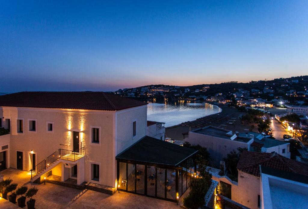 Mpatsi Hotel | Krinos Suites Andros