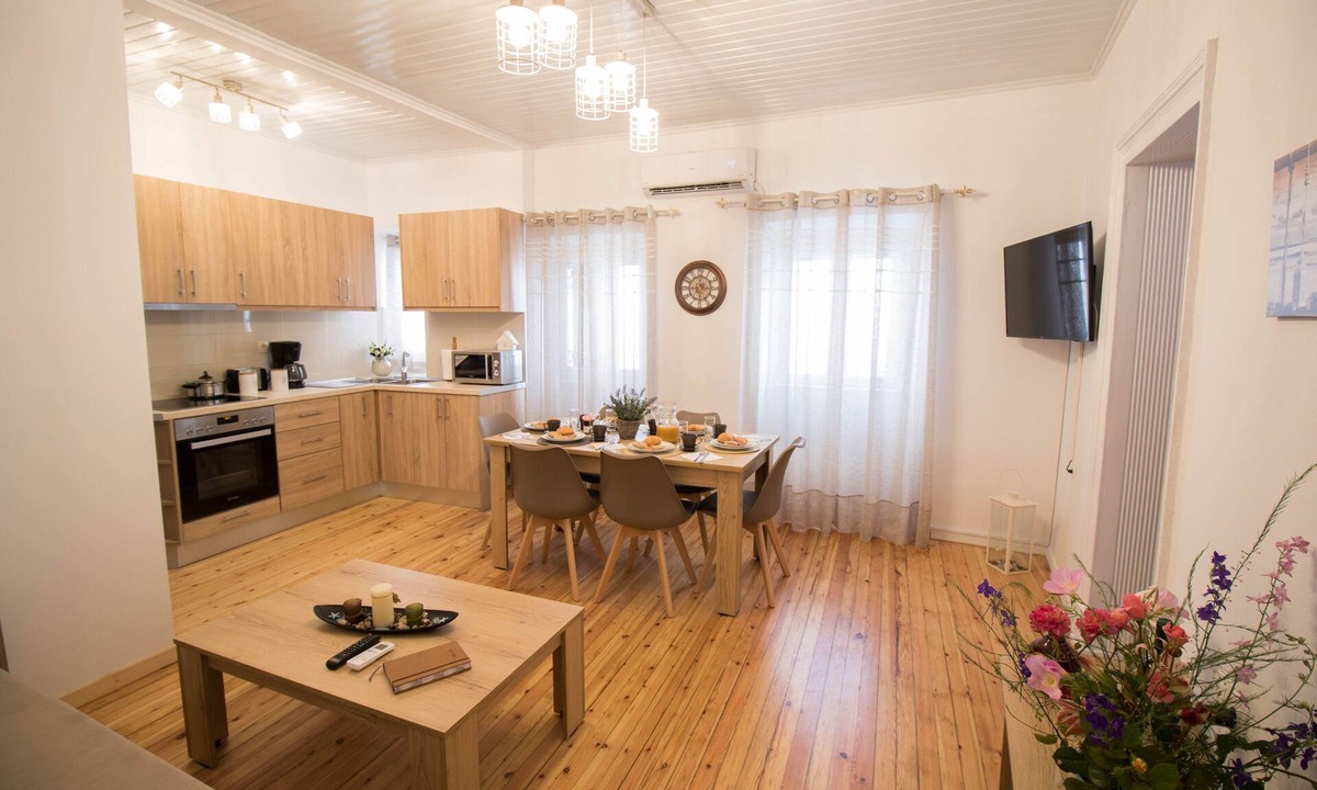 Old Town Apartment | La Casa Di Corfu