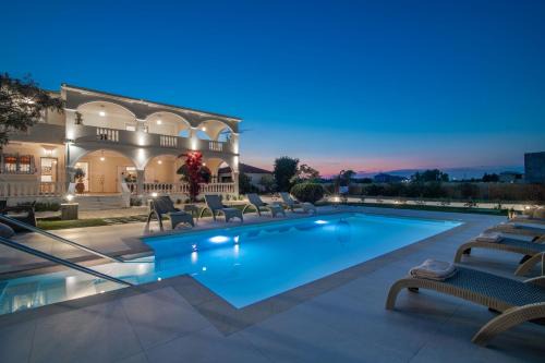 Agrilia House | La Casa Di Nina - Villa with Private Pool, by ZanteWize
