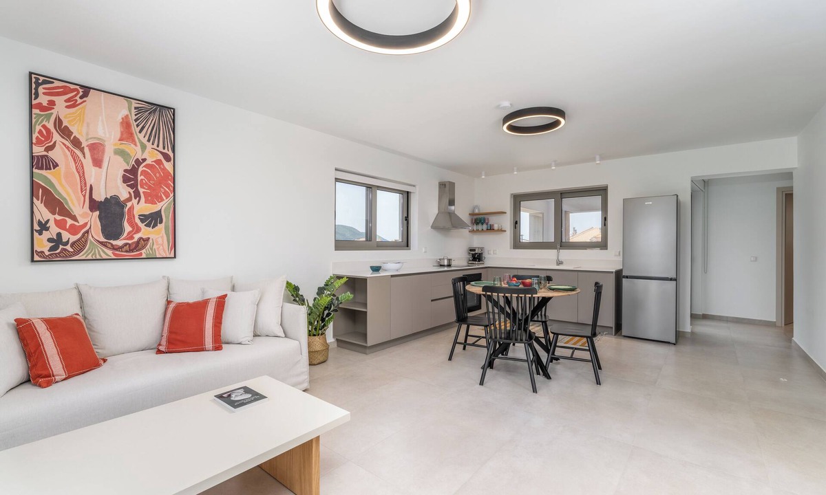 Lefkada Town House | La Lucciola Apartments