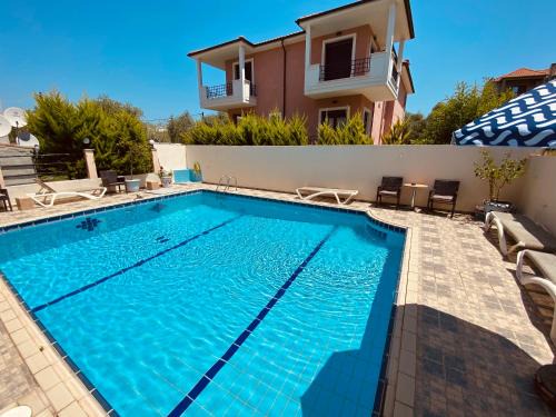 Thasos Town Apartment | La Luna Studios