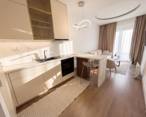 Podmaine Apartment | LA PARMA Studio