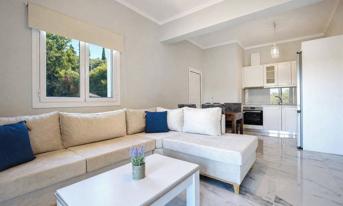 Corfu Apartment | La Perla #2 | 2BR Apartment with Balcony