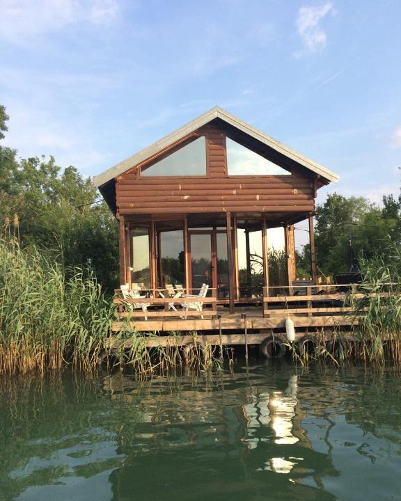 Ulcinj Ski Chalet | La Porta River House