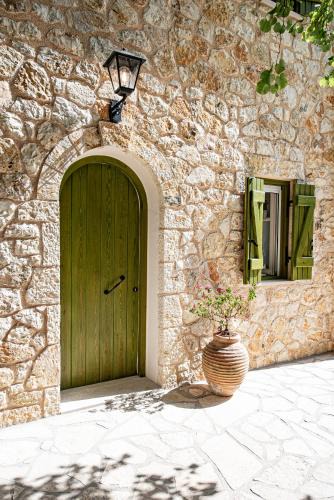 Agios Nikitas Apartment | Lagadia Stone House