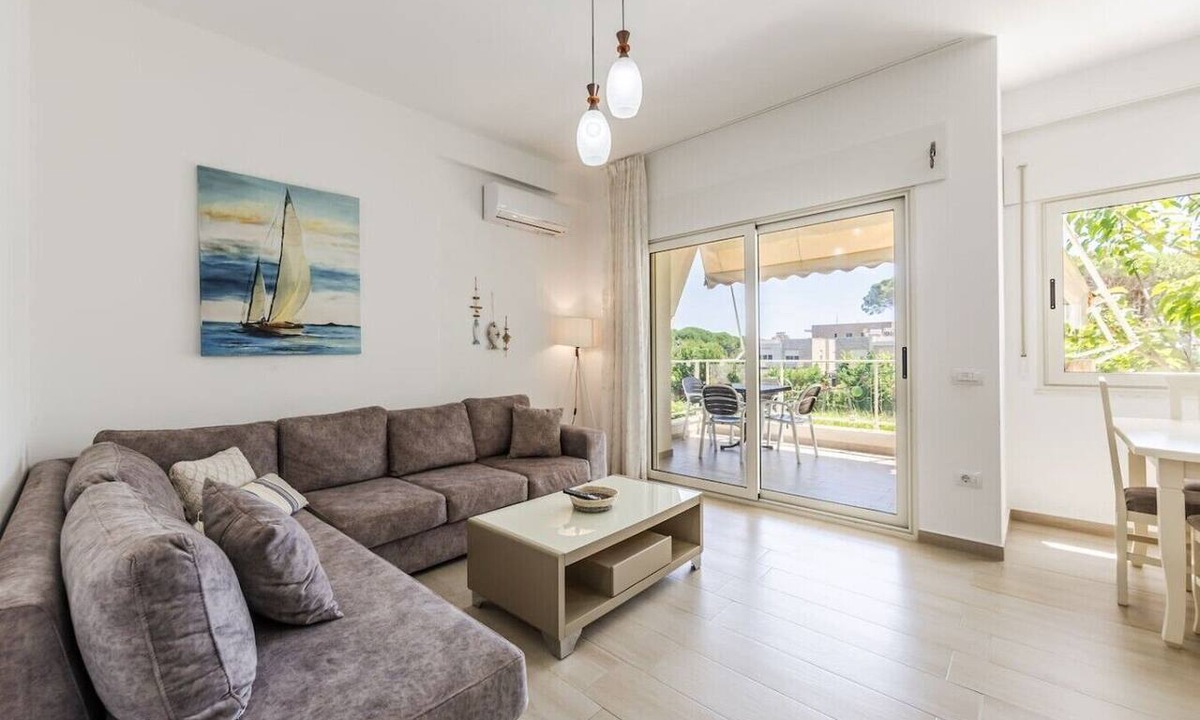 Ishem Apartment | Lalzi Bay Family Retreat | 2BR Apartment by PikHost