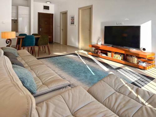Donji Morinj Apartment | Lavander Bay F04