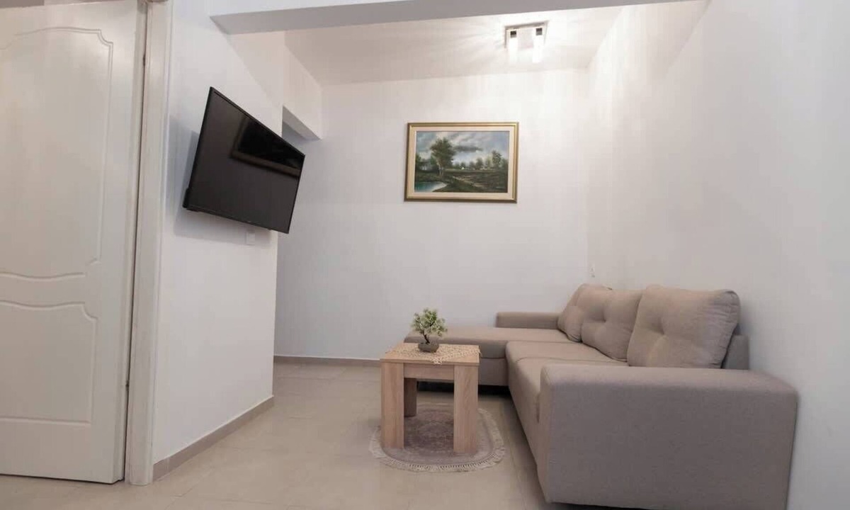 Neapoli-Sykies Apartment | Le Floor, Urban Escape near Thessaloniki center