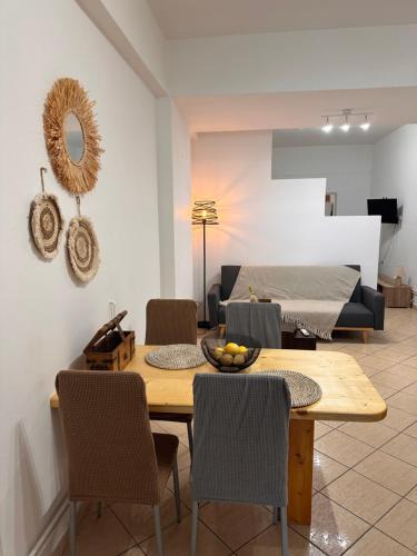 Ermoupoli Apartment | Le Rocher