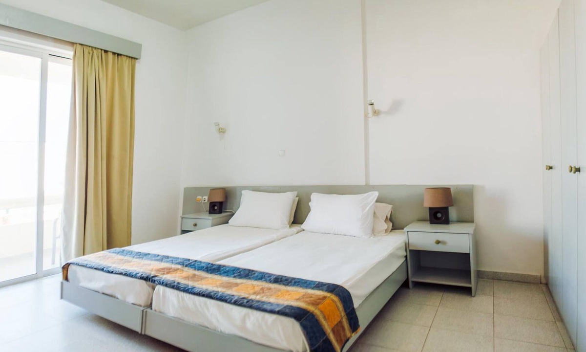 Ialyssos House | Lefteris Insta-worthy Studio with Balcony
