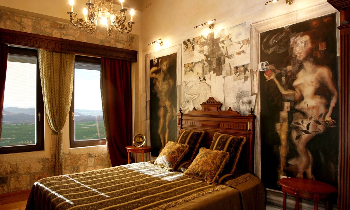 Panagitsa Hotel | Leventis Art Suites