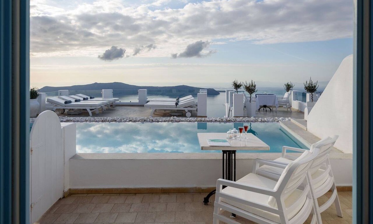 Imerovigli Apartment | Lioren Suite, Divine Sea Views, Santorini