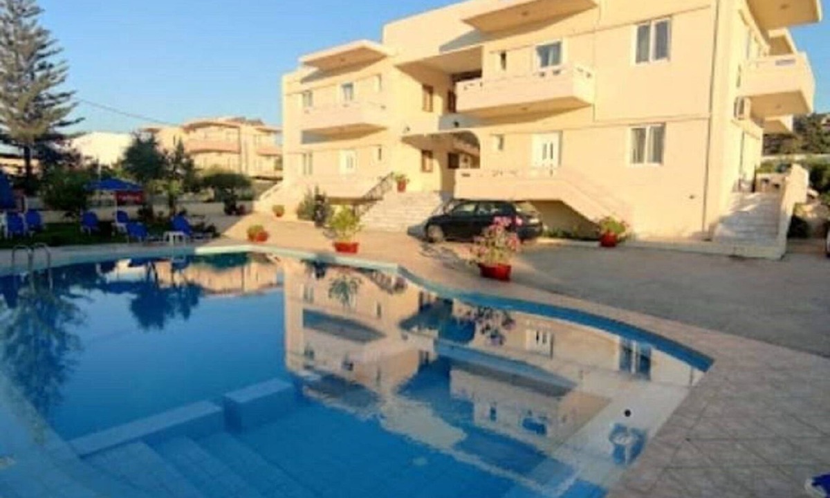 Agia Apartment | Litinas Apartment 10 with pool & balcony with garden view