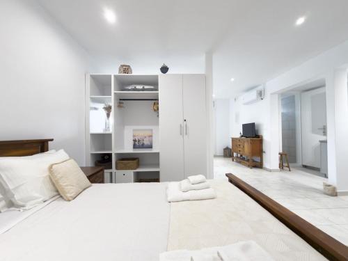Saronikos House | Little Nest Lagonisi - Athenian Riviera beach