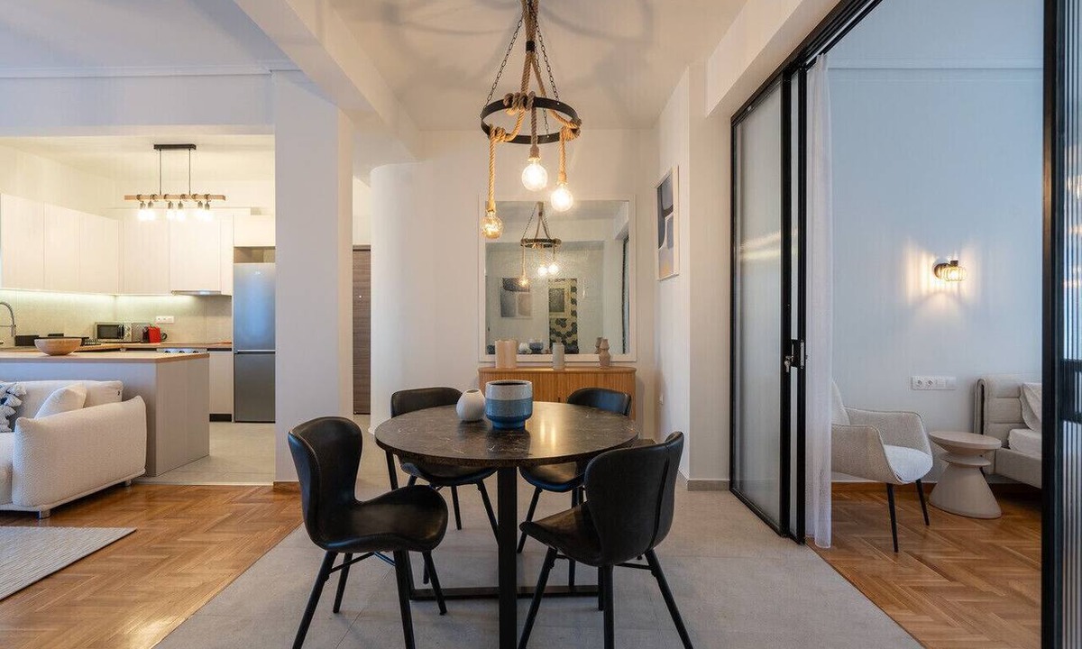 Pangrati Apartment | LIV - Elegant City Stay in Pagrati