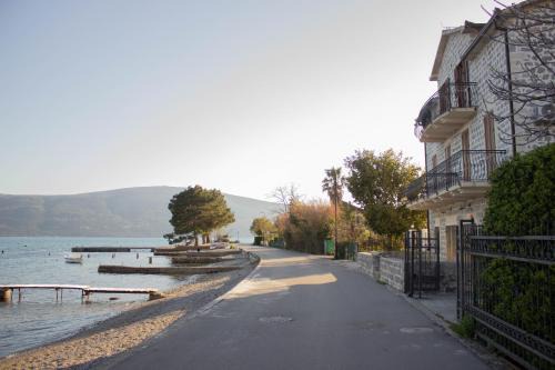 Bijela Apartment | Live By The Sea, Bijela