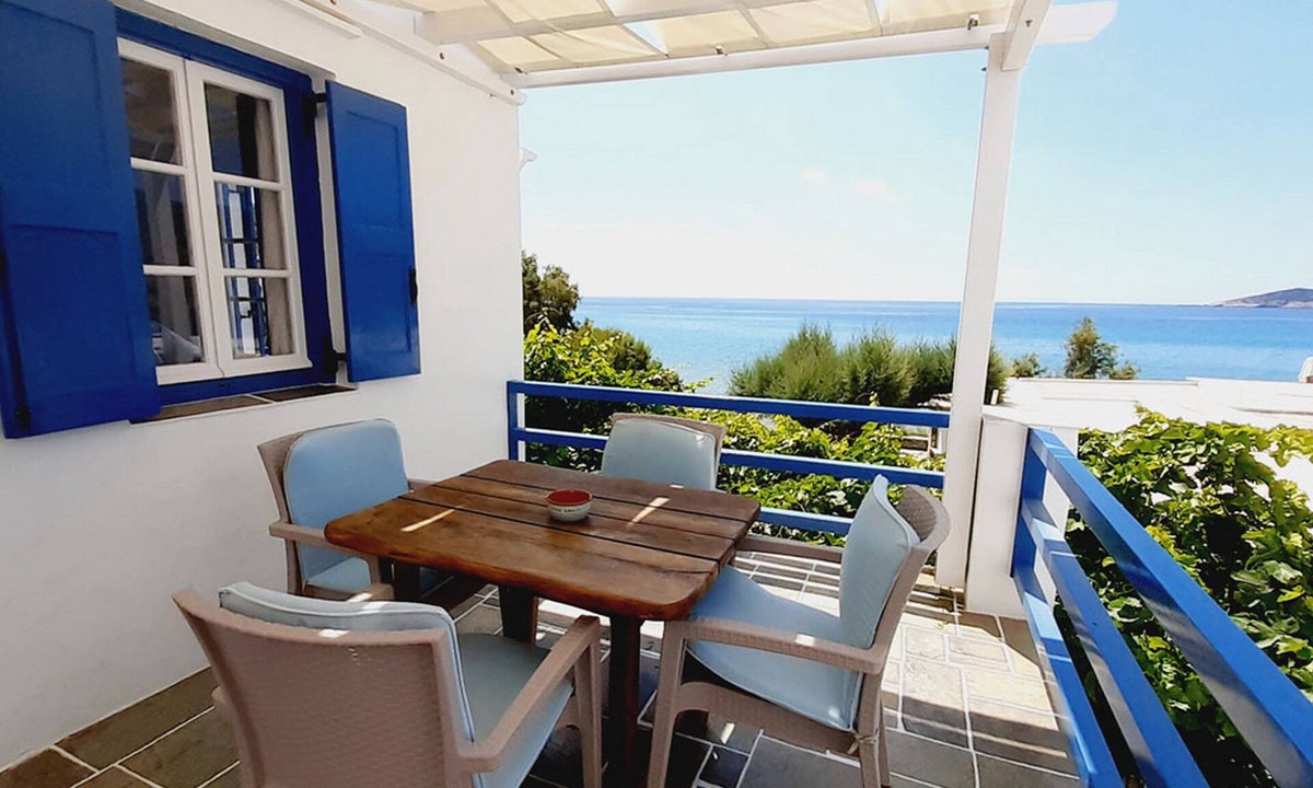 Platis Gialos Apartment | Lodge Narlis - Niki Apartment - Next to the beach with sea view