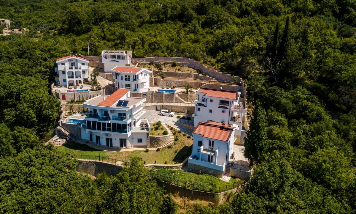 Zgrade Villa | Lovely 2Bdr Villa Dora in in Peaceful Atmosphere