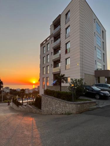 Dobra Voda Hotel | Lux Hotel M - Boutique Hotel & Restaurant