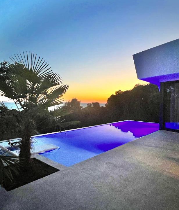 Bar House | Luxury modern villa Luna