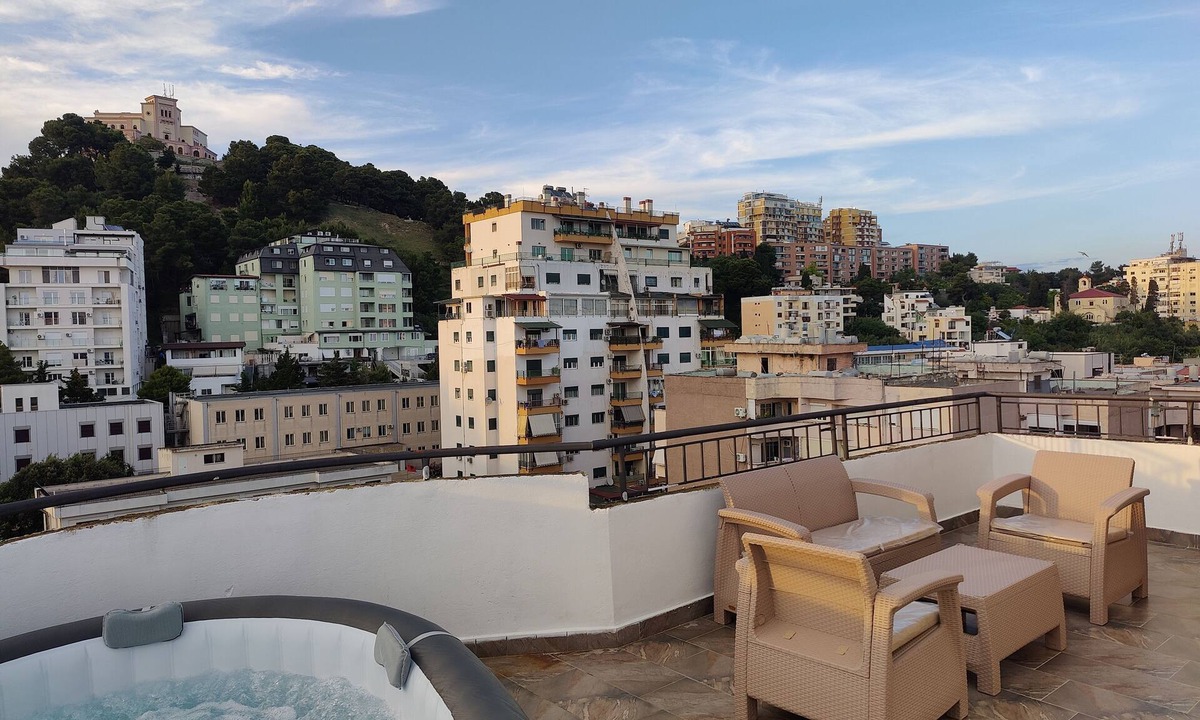Durres Apartment | Luxury Penthouse w/Jacuzzi, Sea View, Billiards – Eagle’s Nest Vollga
