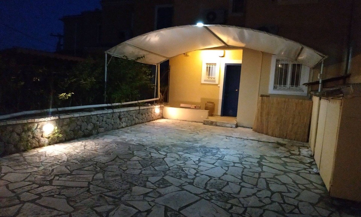 Corfu Town Villa | Luxury villa with garden ,barbecue and parking with automatic gate for 4-5 cars
