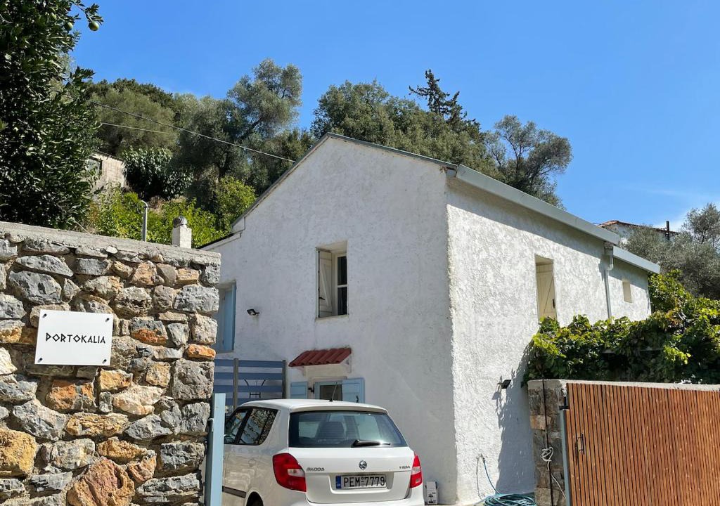 Mixorrouma House | Maison PORTOKALIA