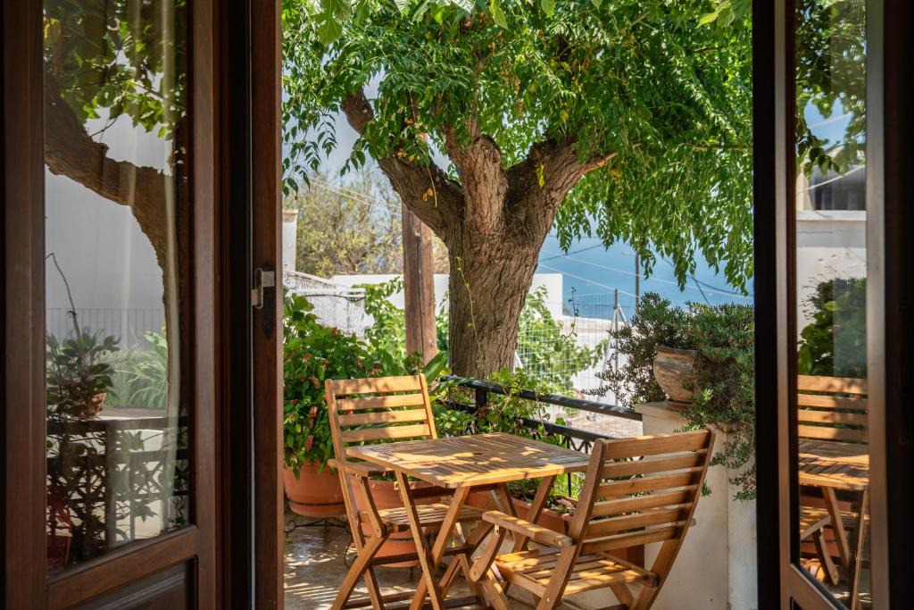 Roussa Ekklisia House | Maisonette "Akakia"