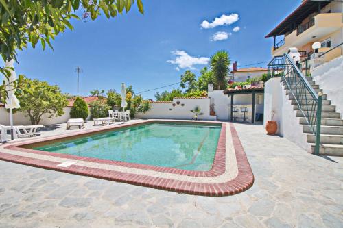 Paliouri Villa | Maisonette with Sea View & Pool