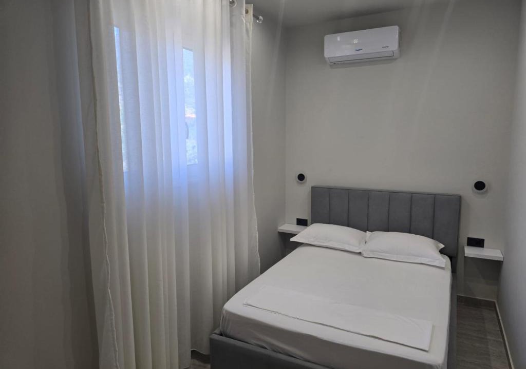 Himare Apartment | Malo Studio