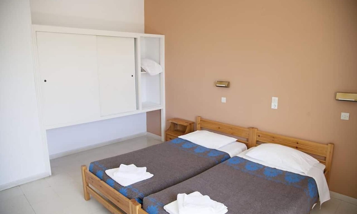 Kefalos Hotel | Manolis Studios