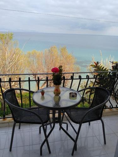 Alikanas Apartment | mare di zante "mare di levante"